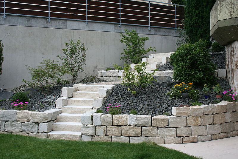 ECKES Garten- und Landschaftsbau - Wallhausen: Steingärten